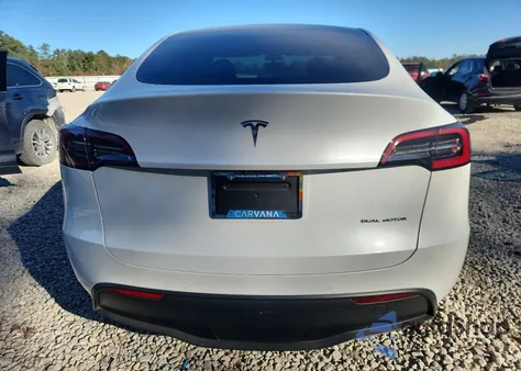 2022 Tesla Model Y из США, поврежденный, VIN 7SAYGDEE4NA013479
